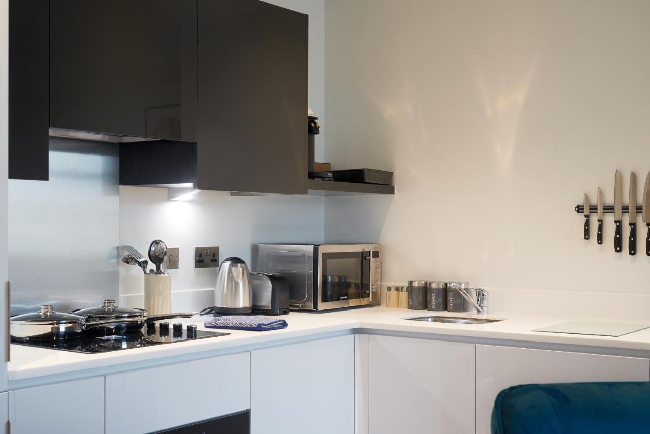 Seven Living Slough - Free Parking & Fast Wi-Fi Διαμέρισμα Εξωτερικό φωτογραφία